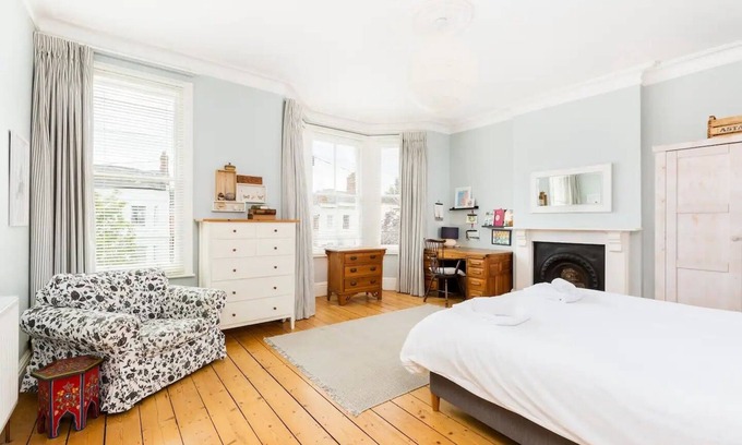 Leamington Spa House | Spacious Family 3Bed on Leam Terrace with Parking | Pass the Keys