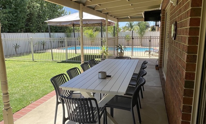 Yarrawonga House | Spacious family home. Close to all that Yarrawonga-Mulwala has to offer.n