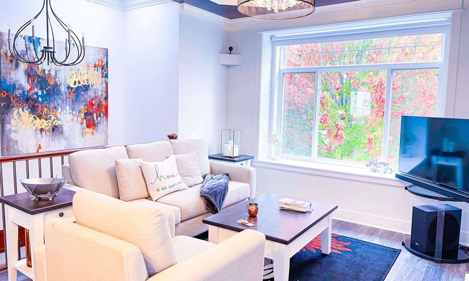 Renfrew-Collingwood House | Spacious Family Home in Vancouver