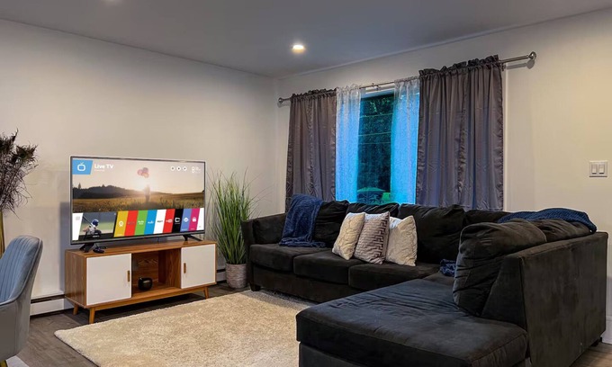 Lenox Dale House | Spacious & Family-Ready Home w/Fenced Yard in Lee