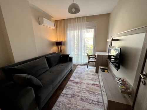 Kultur Mahallesi Apartment | Spacious flat close to Erasta'8'