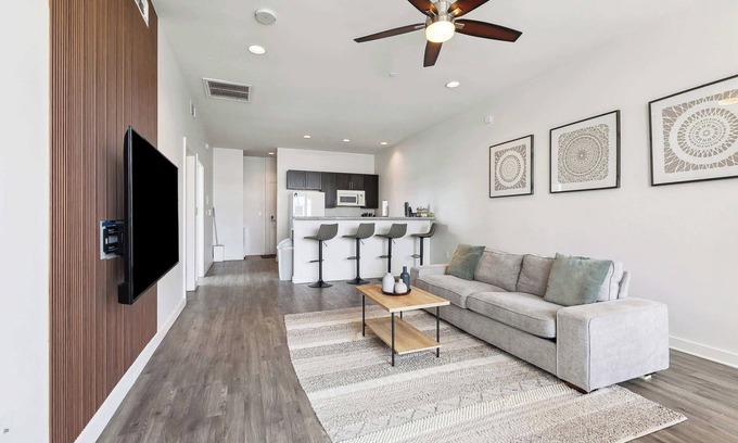 Historic Downtown Baton Rouge Apartment | Spacious High-Rise in Downtown