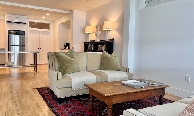Downtown Halifax Apartment | Spacious historic downtown Halifax apartment