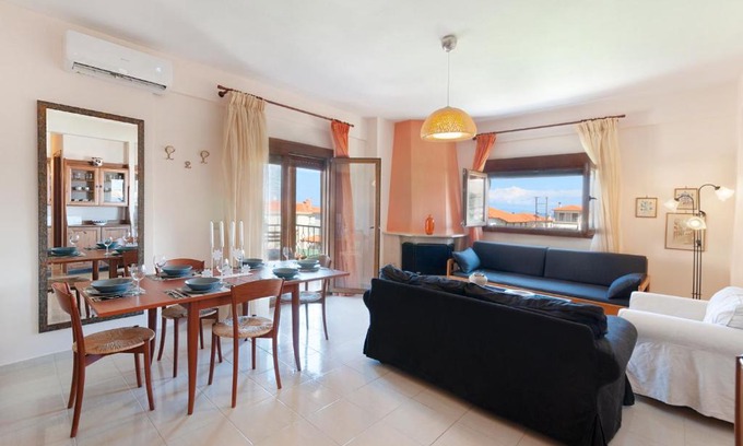 Afytos Apartment | Spacious Holiday Apartment