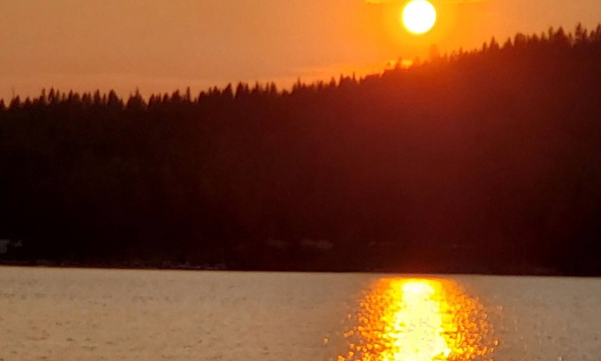 Nordman House | Spacious home -5 minute walk to beautiful Priest Lake