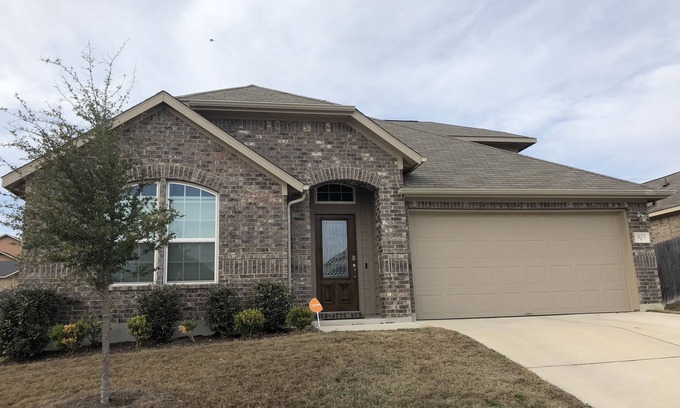 Round Rock House | *Spacious HOME away from home! Lots of comforts included. Perfect for family!