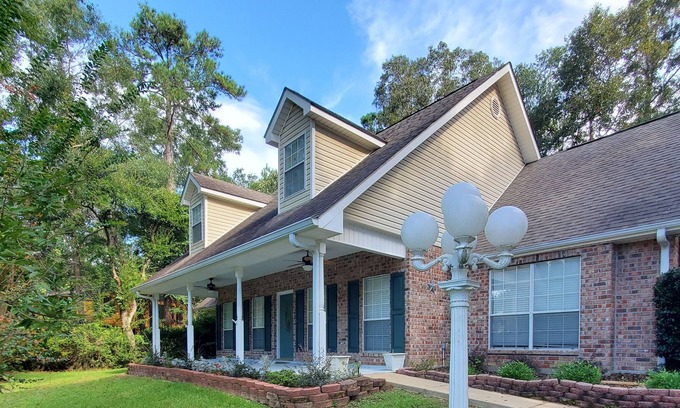 Diamondhead House | Spacious Home Near Great Golf and Beautiful Beaches