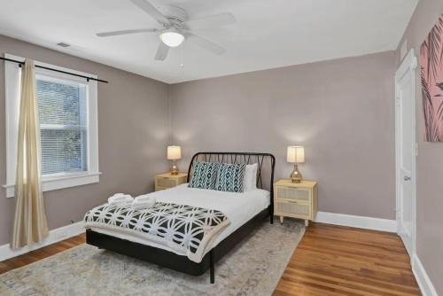 Columbia House | Spacious Home on Gervais - 4BR