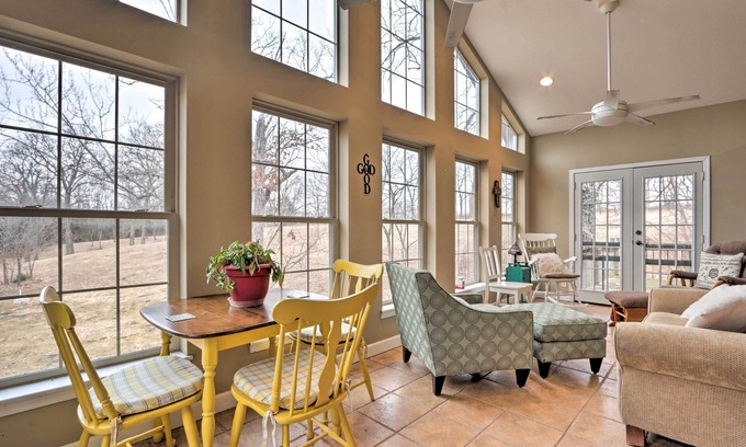 Hallsville House | Spacious Home w/Pond ~ 13 Mi to Columbia!