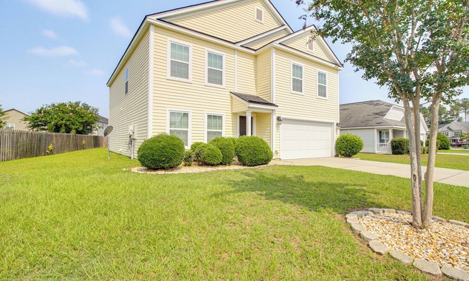 Pooler House | Spacious Home w/Screened Patio in Pooler!