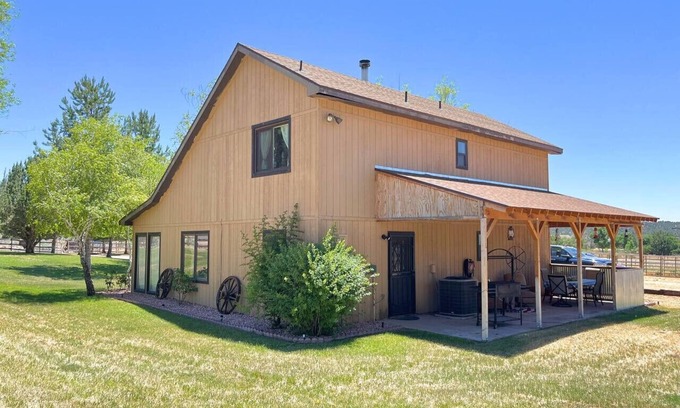 Dammeron Valley House | Spacious Home w/Room to Run!