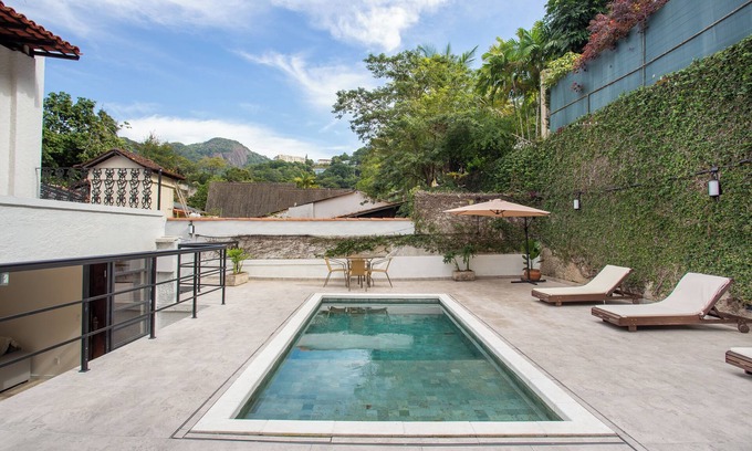 Santa Teresa Villa | Spacious home with views of Christ the Redeemer.