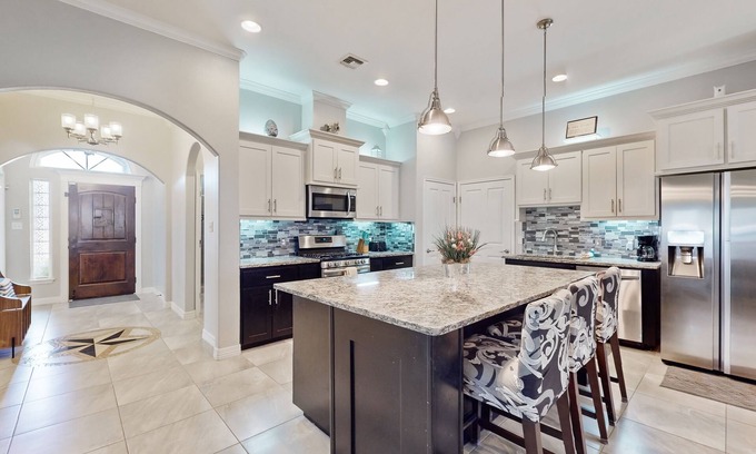 South Side House | Spacious home with enclosed yard & near attractions