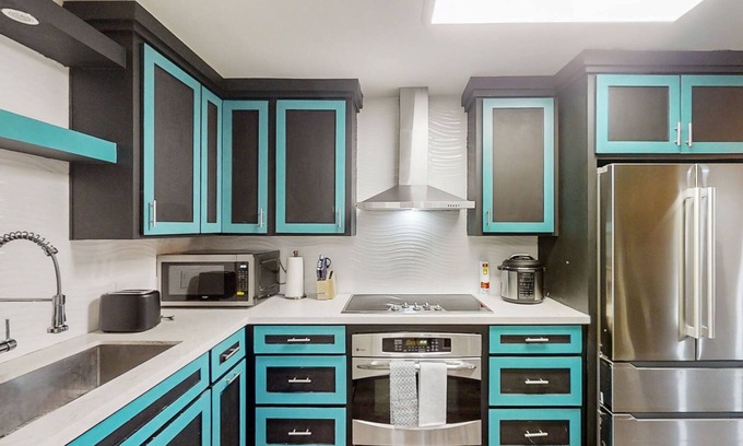 McAllen House | Spacious home with full kitchen, gas bbq grill, WiFi, central AC, private WD