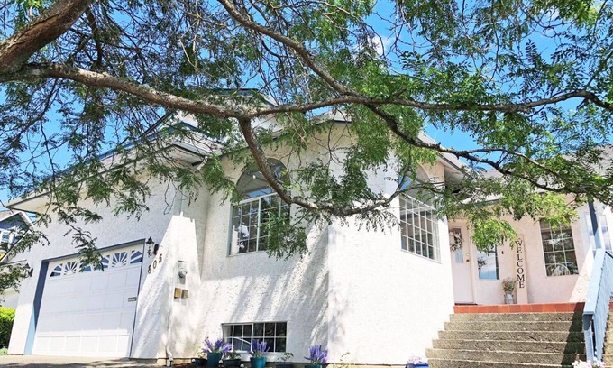 Saanich East House | Spacious home with great access to all Victoria has to offer!