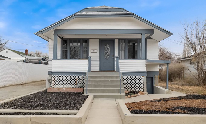 Price Apartment | Spacious Hot Tub Haven + .4 Mi-USU Eastern