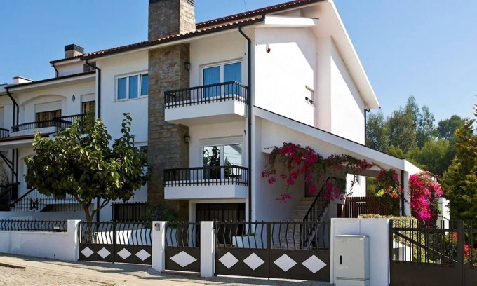 Mafamude House | Spacious House in Vila Nova de Gaia