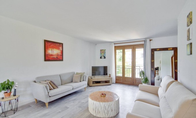 Neuilly-sur-Marne House | Spacious house with garden