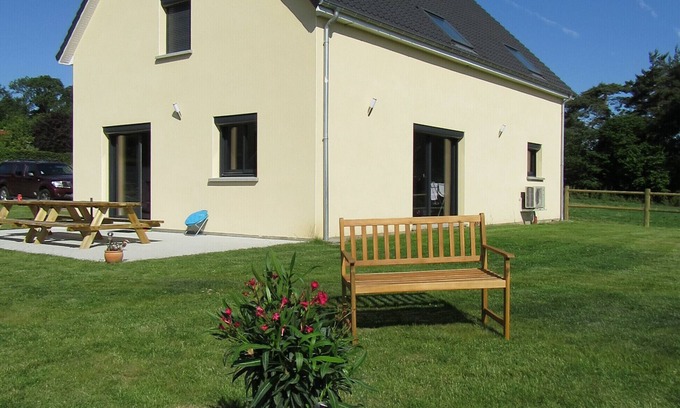 Longueil Cottage | spacious house 5 bedrooms, quiet, comfortable - 3 km from the beach