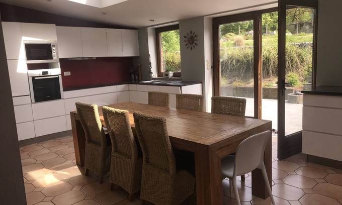 Florennes House | Spacious house for up to 8 adults + 1 baby