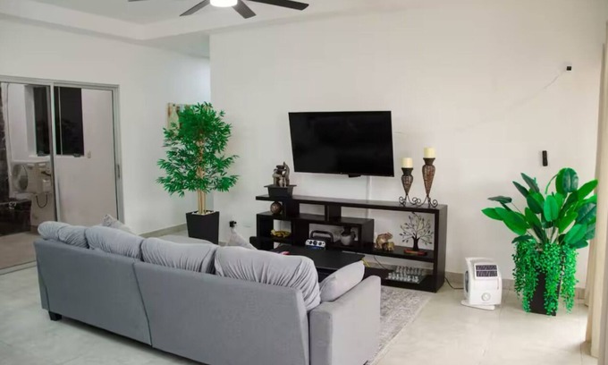 Ticuantepe House | Spacious House in annExclusive Gated Community