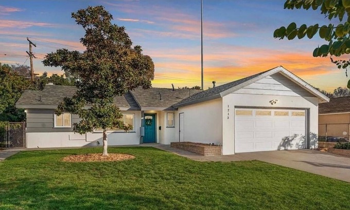 Bostonia House | Spacious house in the middle of the beautiful San Diego