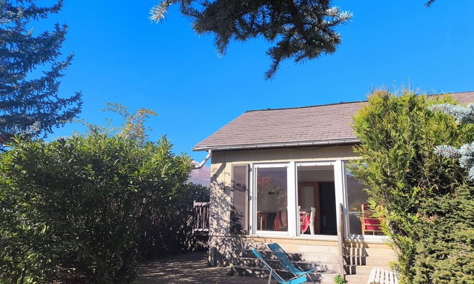 Guillestre House | Spacious house with garden, mountain views, at the gateway to the Queyras.