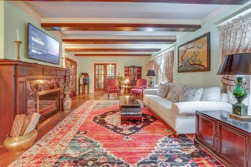 Jamestown House | Spacious Jamestown Home Near Natl Comedy Center!