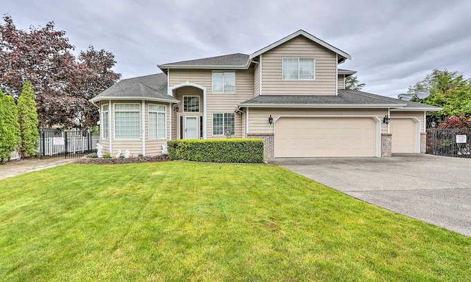 Kent House | Spacious Kent Home: Great for Large Families!