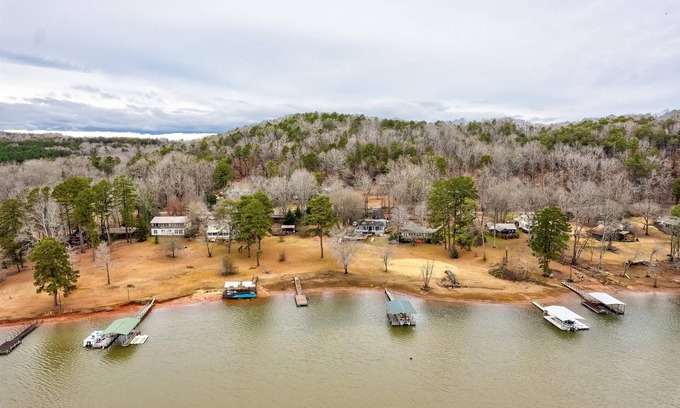 Westminster House | Spacious Lake House Retreat!