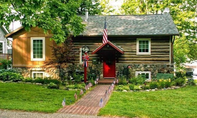 Coldwater Cottage | Spacious lakefront home. Bring family and friends!nSummer dates still available!