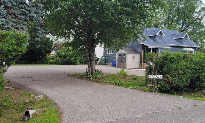 Whitby Cottage | Spacious Lakeside Retreat within GTA Conservation Area with Wildlife.