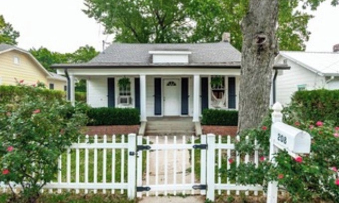 Old Hickory House | Spacious, light-filled home near Marina; 20 min to downtown Nashville