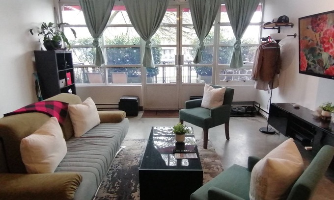 Mount Pleasant Condo | Spacious loft in heart of city, with private entrance
