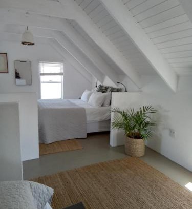 Paternoster Apartment | Spacious loft