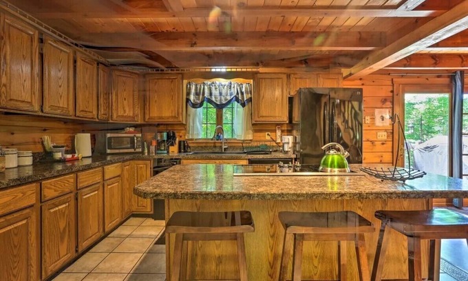 Locust Lake Village Cabin | Spacious Log Cabin, 1 Block to Locust Lake Beach!