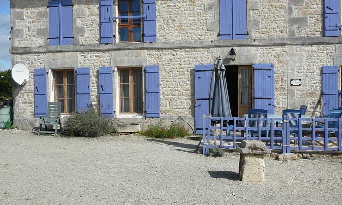 Antezant-la-Chapelle Other | Spacious lovingly restored farmers cottage with pool, convenient location