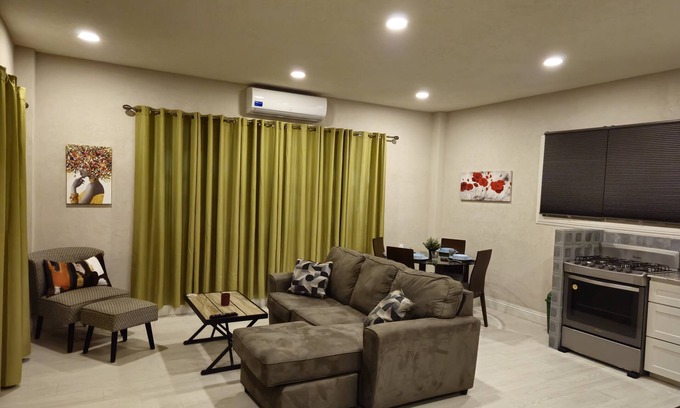 Georgetown Apartment | Spacious Luxurious Flat - Safe Neighborhood In Embassies and Hotel Area