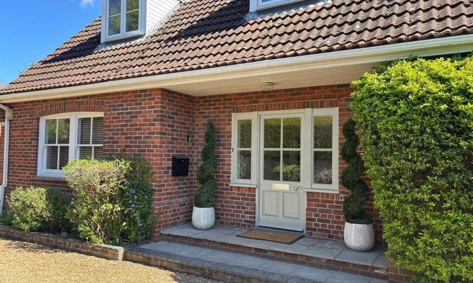 Holt House | Spacious, luxurious house in Holt, total refurbishment: new from April 2025