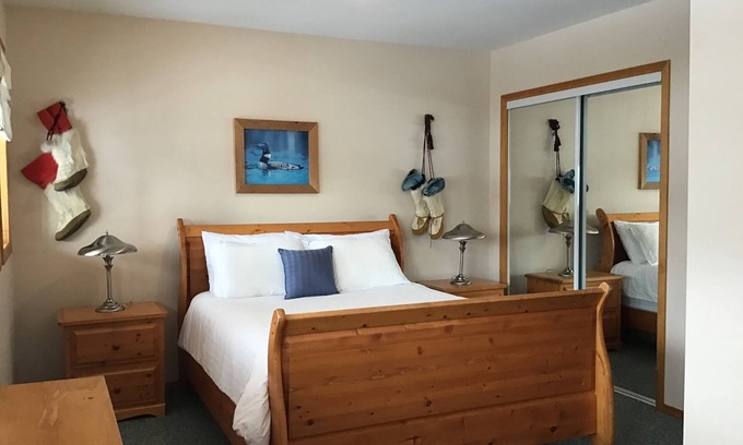 Okanagan-Similkameen Ski Chalet | Spacious, luxurious three bedroom . Maximum sun exposure to windows and decks .
