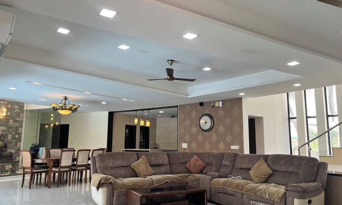 Nadiad Villa | Spacious Luxury 6-bedroom villa with Private Pool in wonderful Nadiad
