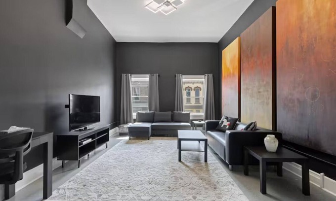 Wilmington Apartment | Spacious Luxury Black Downtown Apartment - Minutes from WEC!