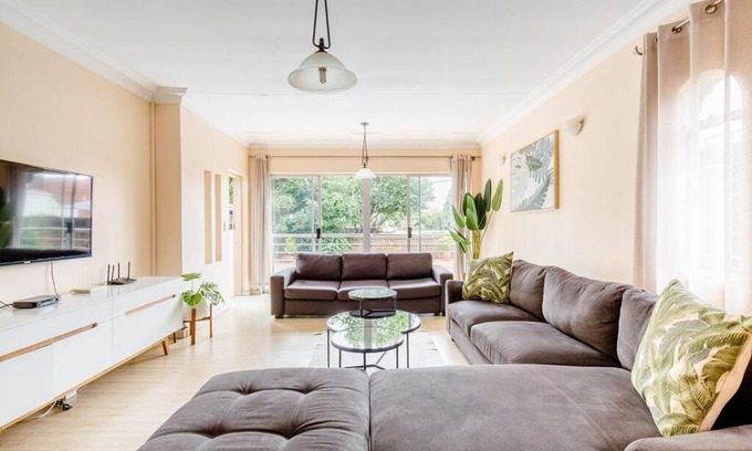 Waterkloof Glen Villa | Spacious Menlyn Maine Villa