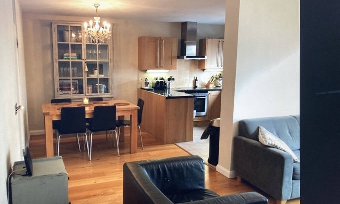 Colville Apartment | SPACIOUS MODERN 2 BEDROOM FLAT NOTTING HILL LONDON ,SLEEP 5, SUPERKING/KING BEDS