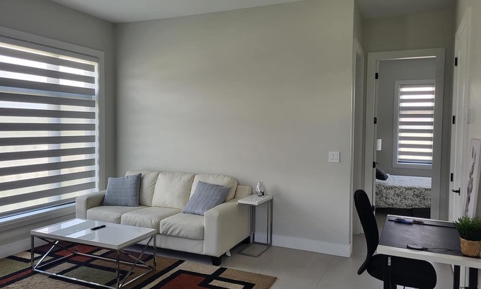 Abbotsford Apartment | Spacious, Modern, Clean