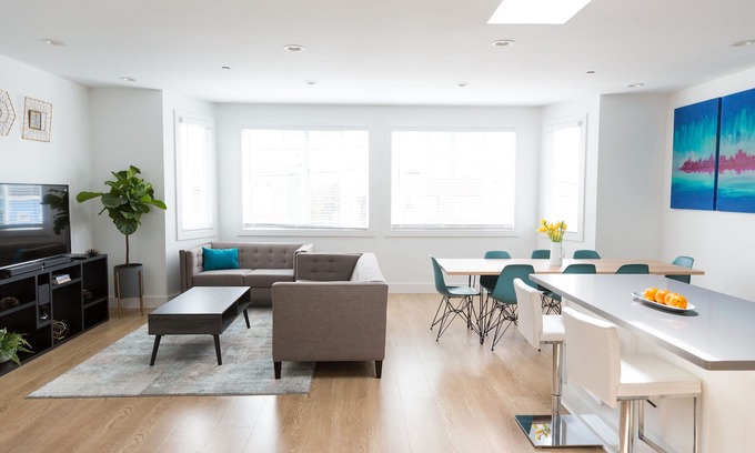 Daly City House | Spacious Modern Home close to PGA championship