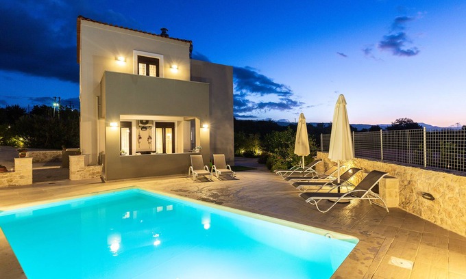 Skouloufia Villa | Spacious Modern Villa with Pool and Amazing View!
