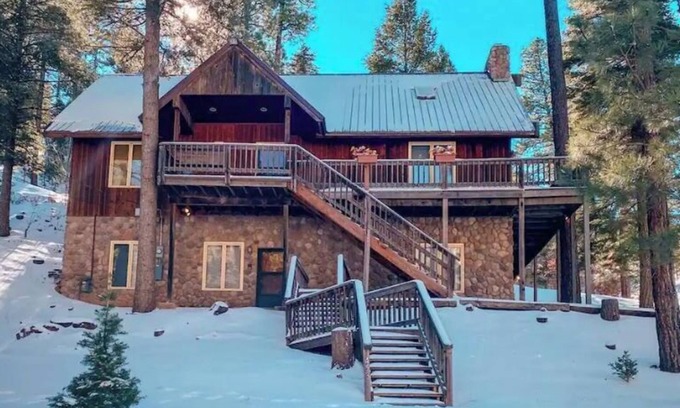 Ruidoso House | Spacious Mountain Lodge-Style Home