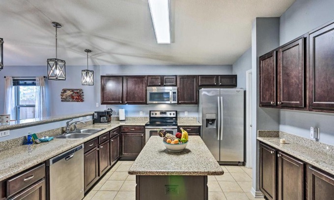 Navarre House | Spacious Navarre Retreat with Fenced-In Yard!