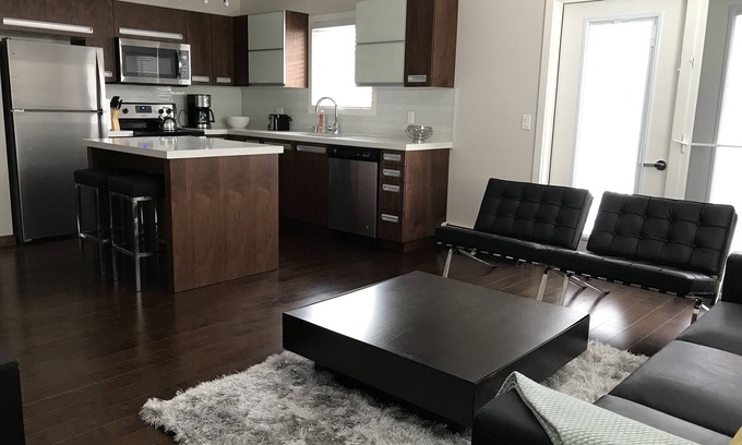Saskatoon Condo | Spacious newly built comfortable apartment - 2 beds, 2 bathrooms